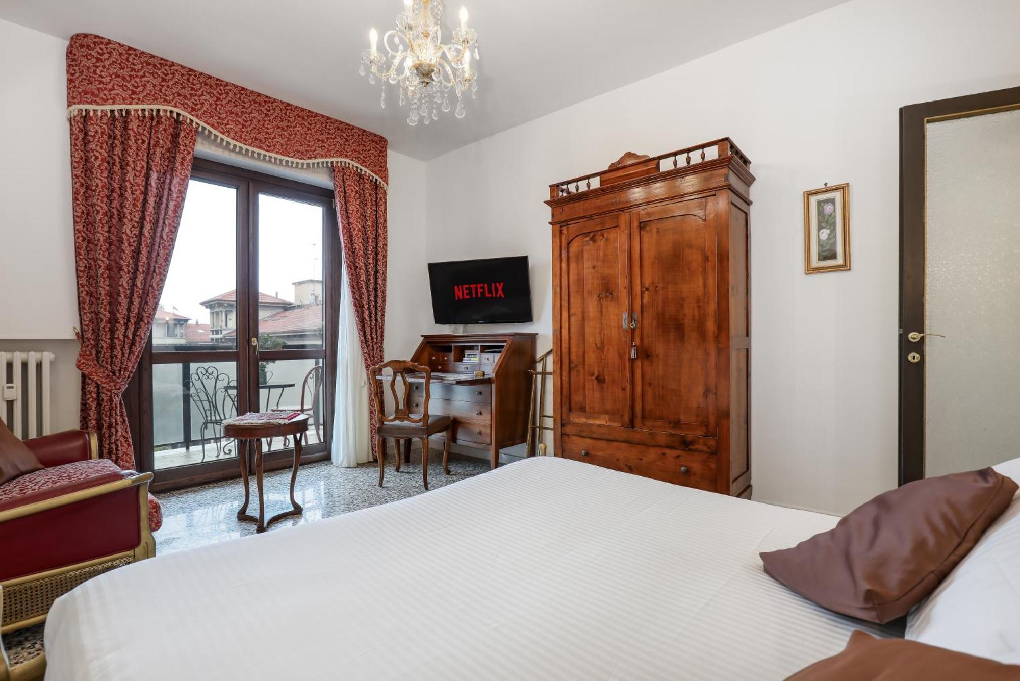 Suite Angolo Alla Stazione - Appartamento Con Terrazzo Panoramico Pavia Ngoại thất bức ảnh