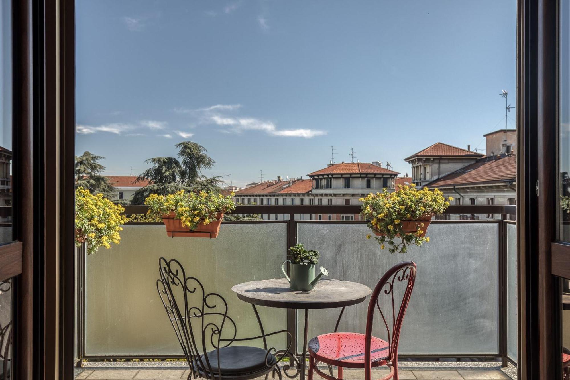 Suite Angolo Alla Stazione - Appartamento Con Terrazzo Panoramico Pavia Ngoại thất bức ảnh